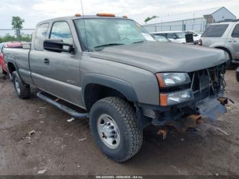  Salvage Chevrolet Silverado 2500
