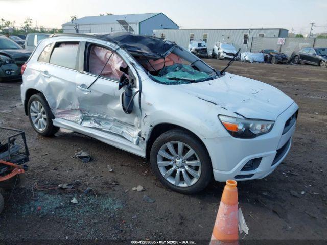  Salvage Mitsubishi Outlander