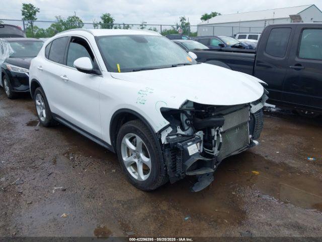  Salvage Alfa Romeo Stelvio