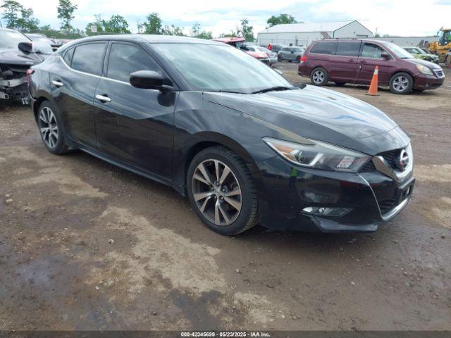  Salvage Nissan Maxima