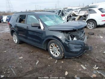  Salvage Ford Explorer