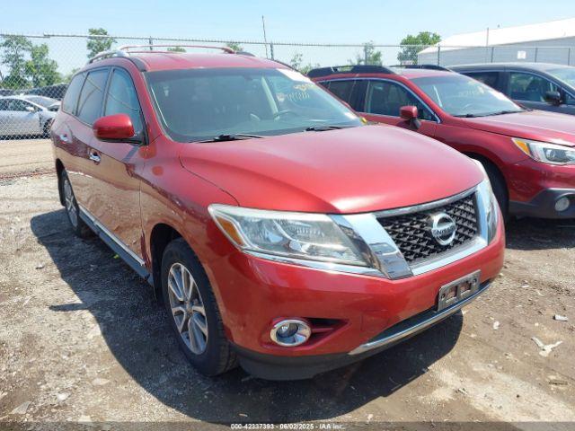  Salvage Nissan Pathfinder