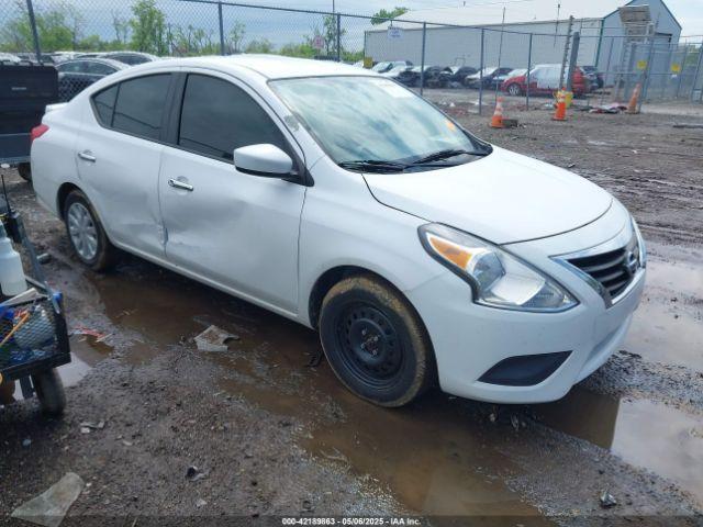 Salvage Nissan Versa