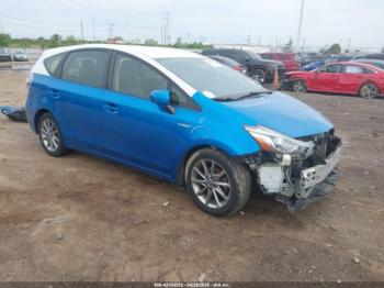  Salvage Toyota Prius v