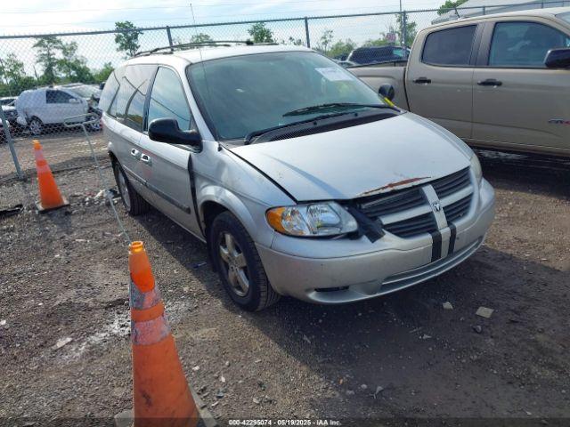  Salvage Dodge Caravan