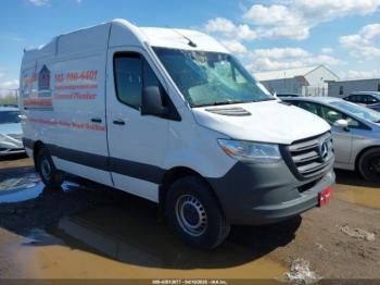  Salvage Mercedes-Benz Sprinter 2500