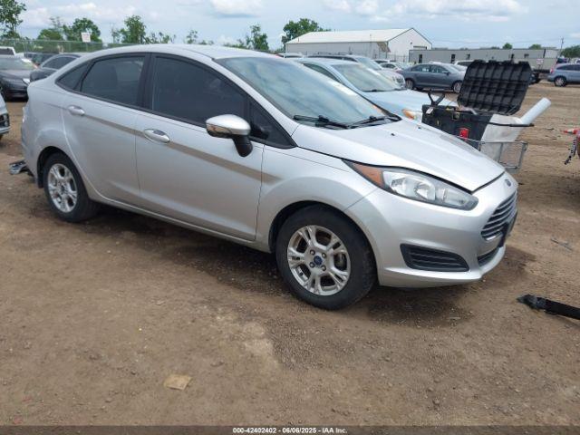  Salvage Ford Fiesta