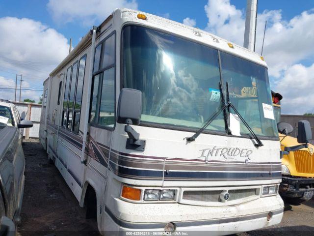  Salvage Chevrolet P30