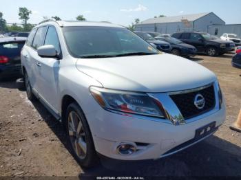  Salvage Nissan Pathfinder