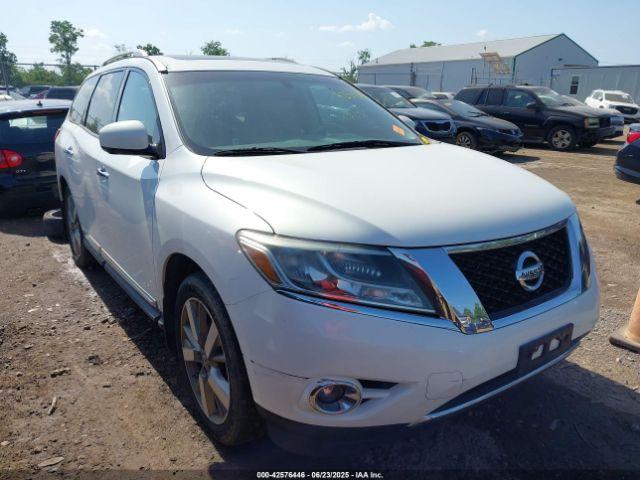  Salvage Nissan Pathfinder