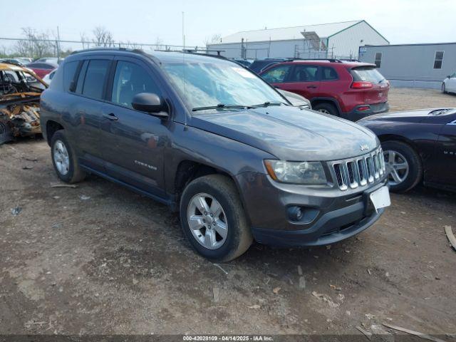  Salvage Jeep Compass