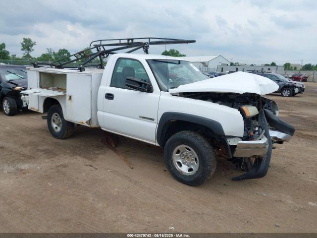  Salvage Chevrolet Silverado 2500
