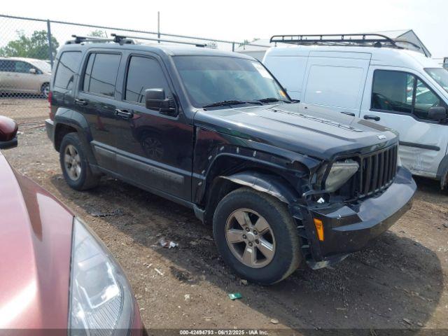  Salvage Jeep Liberty