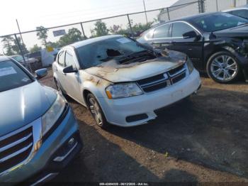  Salvage Dodge Avenger