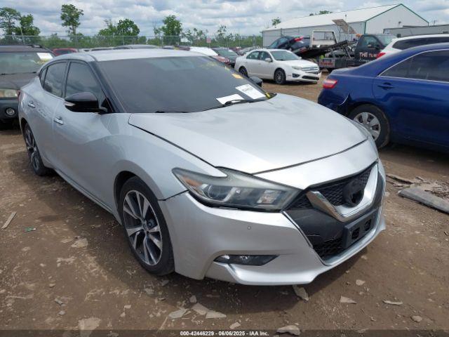  Salvage Nissan Maxima