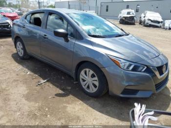  Salvage Nissan Versa