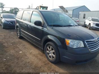  Salvage Chrysler Town & Country