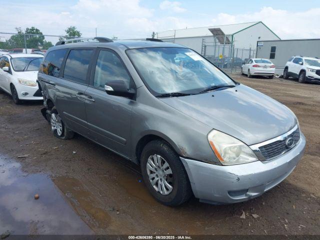  Salvage Kia Sedona
