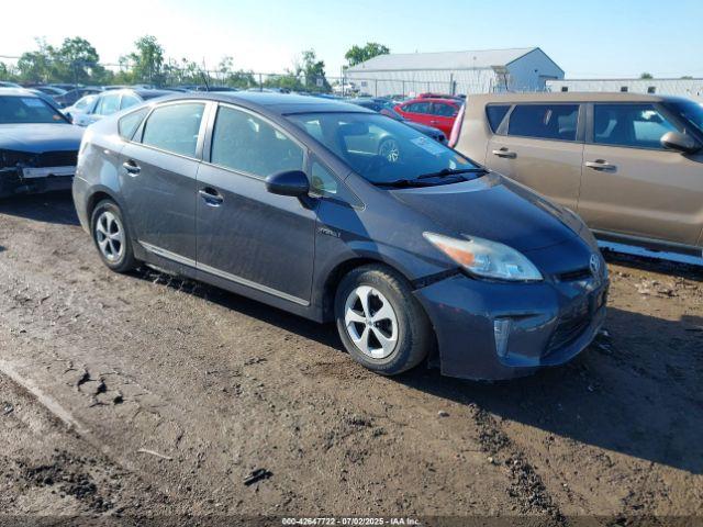  Salvage Toyota Prius