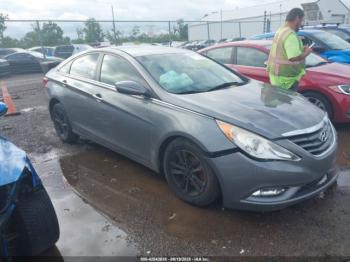  Salvage Hyundai SONATA