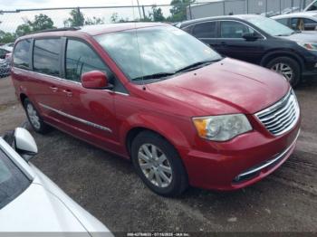  Salvage Chrysler Town & Country