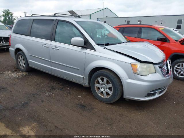  Salvage Chrysler Town & Country