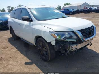  Salvage Nissan Pathfinder