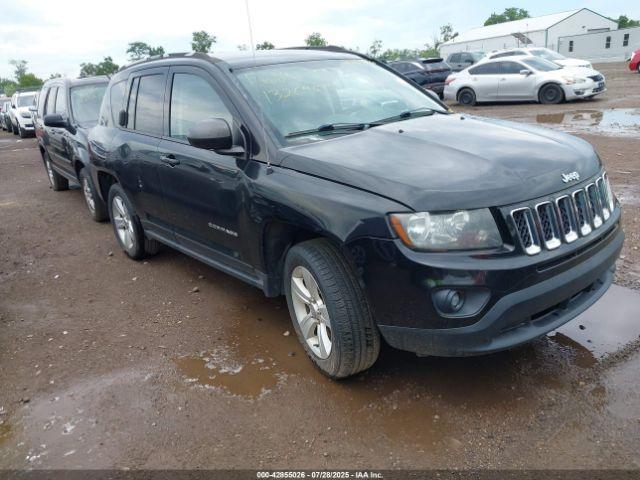  Salvage Jeep Compass