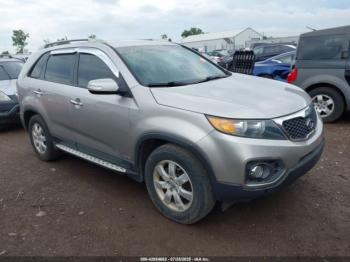  Salvage Kia Sorento