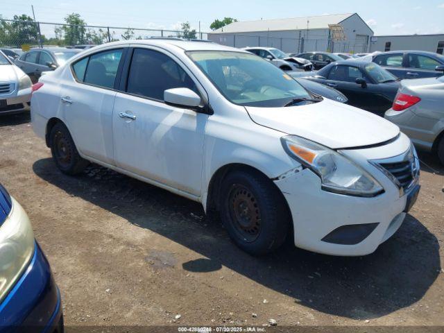  Salvage Nissan Versa