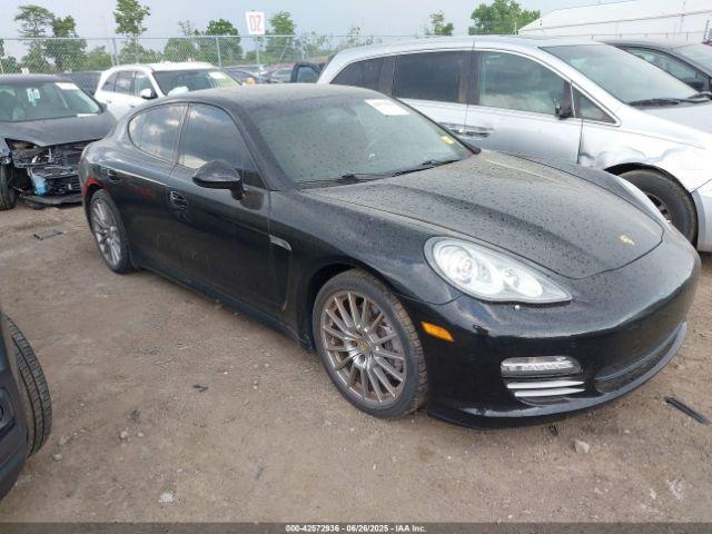  Salvage Porsche Panamera