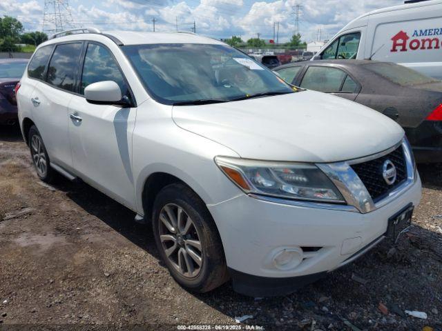  Salvage Nissan Pathfinder
