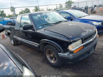  Salvage Chevrolet S-10