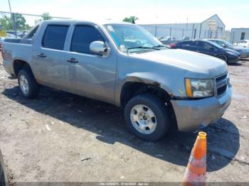  Salvage Chevrolet Avalanche 1500