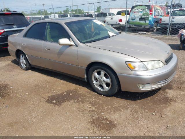  Salvage Lexus Es