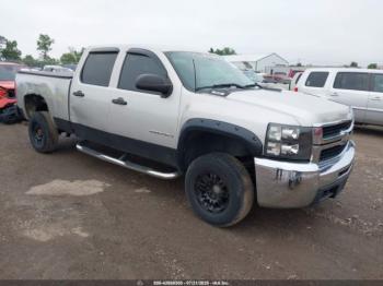  Salvage Chevrolet Silverado 2500