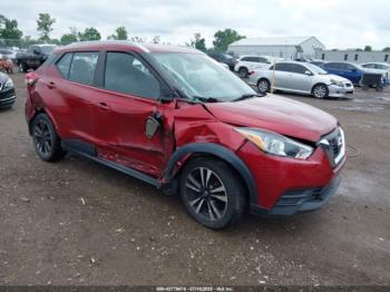  Salvage Nissan Kicks