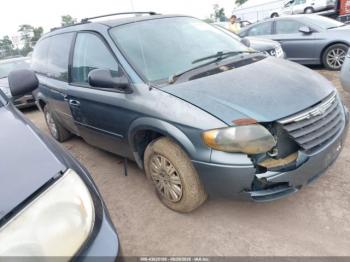 Salvage Chrysler Town & Country
