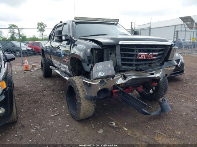  Salvage GMC Sierra 2500