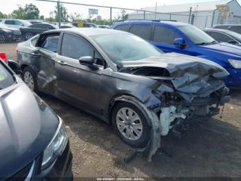  Salvage Ford Fusion