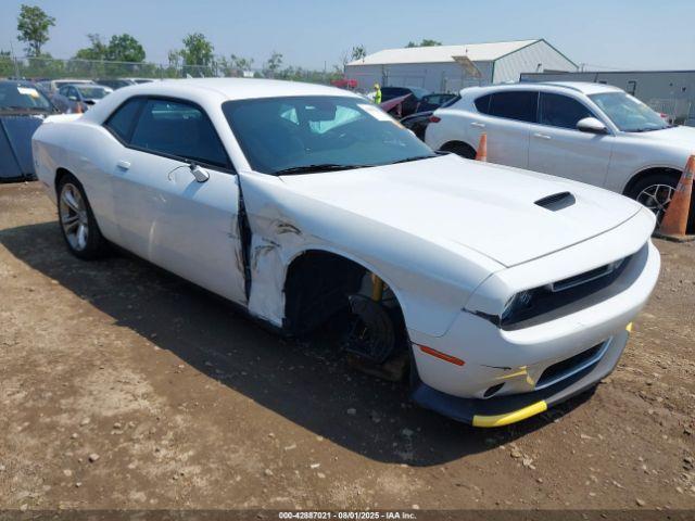  Salvage Dodge Challenger