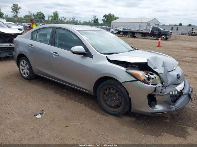  Salvage Mazda Mazda3