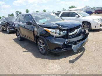  Salvage Toyota Highlander