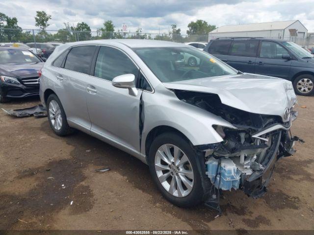  Salvage Toyota Venza