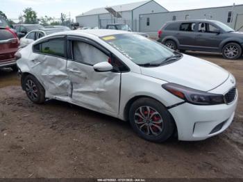  Salvage Kia Forte