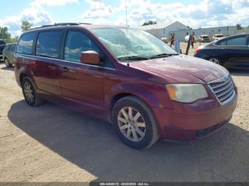 Salvage Chrysler Town & Country