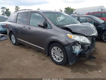  Salvage Toyota Sienna