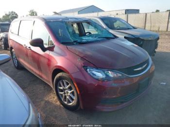  Salvage Chrysler Pacifica