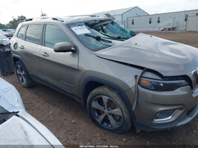  Salvage Jeep Cherokee