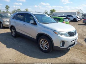 Salvage Kia Sorento